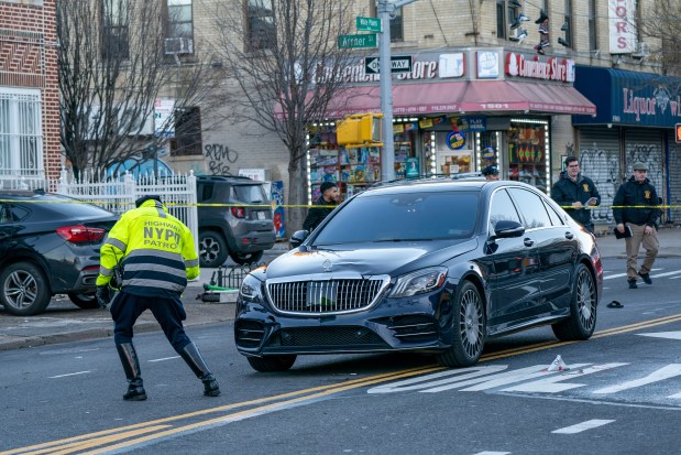 Man, 22, fatally struck by 2 drivers as he crosses Bronx street